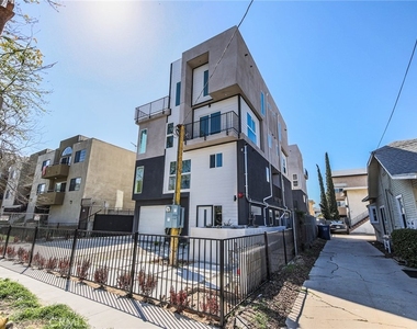 5265 Cartwright Avenue - Photo Thumbnail 10