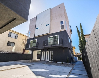 5265 Cartwright Avenue - Photo Thumbnail 21
