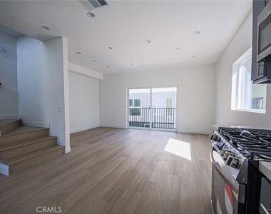 5265 Cartwright Avenue - Photo Thumbnail 60