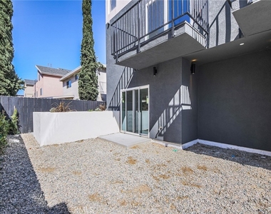 5265 Cartwright Avenue - Photo Thumbnail 17