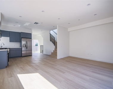 5265 Cartwright Avenue - Photo Thumbnail 63