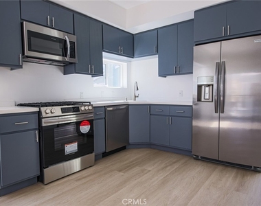 5265 Cartwright Avenue - Photo Thumbnail 61