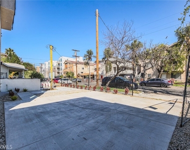 5265 Cartwright Avenue - Photo Thumbnail 8