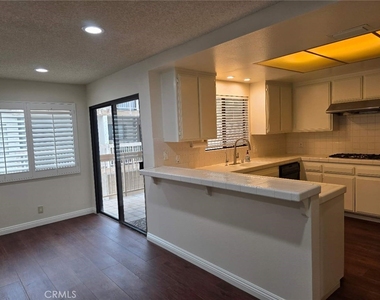 825 S Golden West Avenue - Photo Thumbnail 6