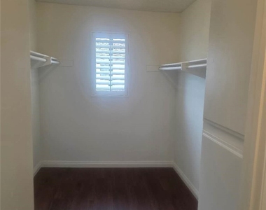 825 S Golden West Avenue - Photo Thumbnail 15