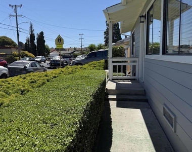 2735 Mcmorrow Rd - Photo Thumbnail 9