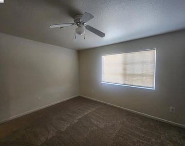 252 Lansing Way - Photo Thumbnail 16