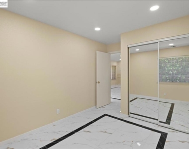 38806 Litchfield Cir - Photo Thumbnail 18