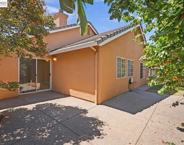 38806 Litchfield Cir - Photo Thumbnail 24