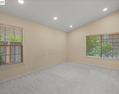 38806 Litchfield Cir - Photo Thumbnail 10