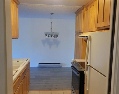 1321 Webster St - Photo Thumbnail 5