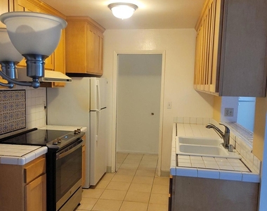 1321 Webster St - Photo Thumbnail 4