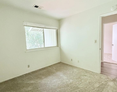 1065 San Ramon Valley Blvd - Photo Thumbnail 30