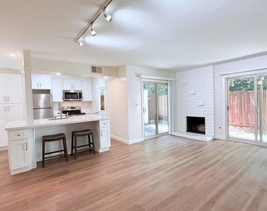 1065 San Ramon Valley Blvd - Photo Thumbnail 15