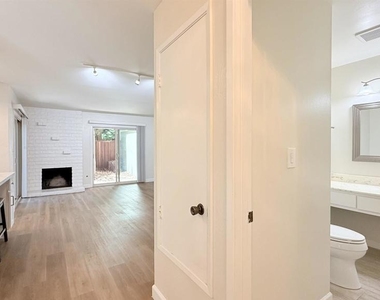 1065 San Ramon Valley Blvd - Photo Thumbnail 4