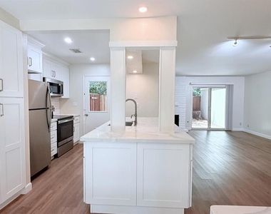 1065 San Ramon Valley Blvd - Photo Thumbnail 7
