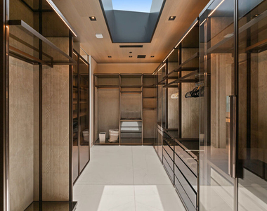5012 Carbon Beach Terrace - Photo Thumbnail 11