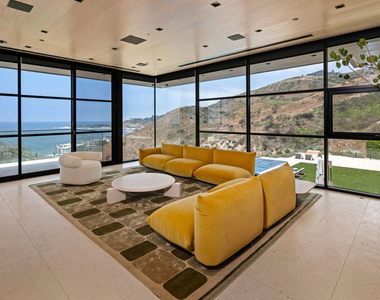 5012 Carbon Beach Terrace - Photo Thumbnail 8