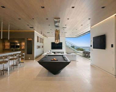 5012 Carbon Beach Terrace - Photo Thumbnail 13