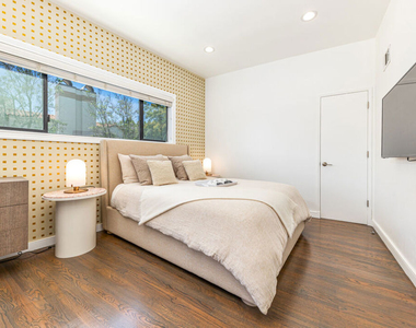 8911 Cynthia Street - Photo Thumbnail 18