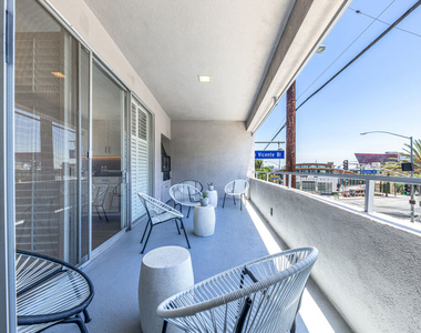 8911 Cynthia Street - Photo Thumbnail 22