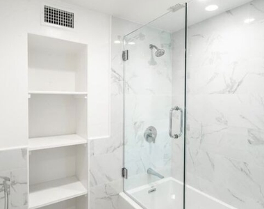 2201 Coldwater Canyon Drive - Photo Thumbnail 16