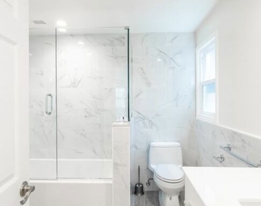 2201 Coldwater Canyon Drive - Photo Thumbnail 17
