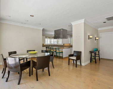10630 Somma Way - Photo Thumbnail 6