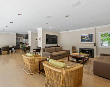 10630 Somma Way - Photo Thumbnail 5