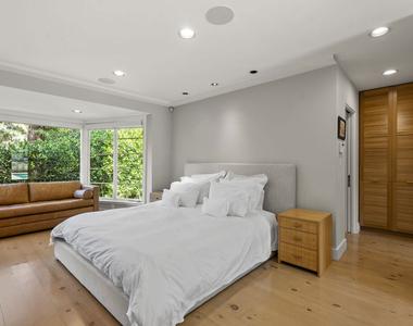10630 Somma Way - Photo Thumbnail 20