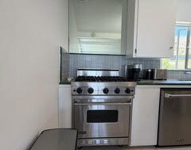 25119 Malibu Road - Photo Thumbnail 6