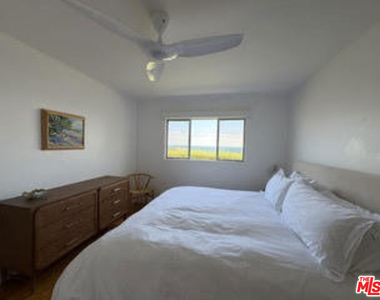 25119 Malibu Road - Photo Thumbnail 11