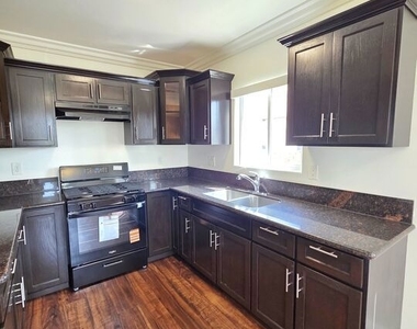 1719 W 39th Pl - Photo Thumbnail 1