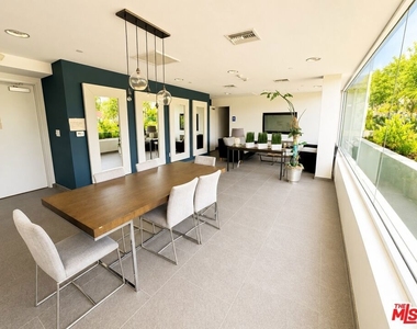 7857 W Manchester Avenue - Photo Thumbnail 33