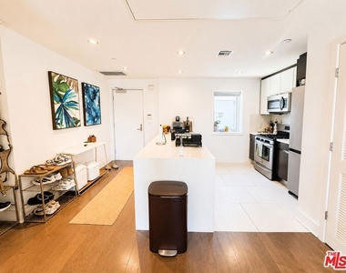 7857 W Manchester Avenue - Photo Thumbnail 9