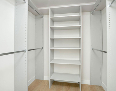 5320 Cartwright Avenue - Photo Thumbnail 9