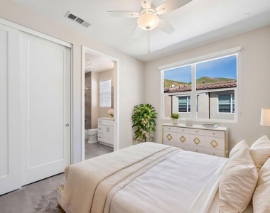 4386 Paxton Place - Photo Thumbnail 3