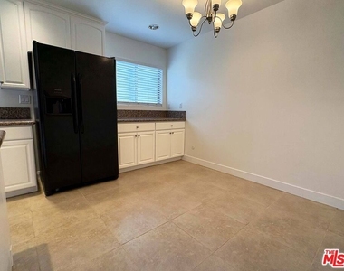 870 Figueroa Terrace - Photo Thumbnail 10