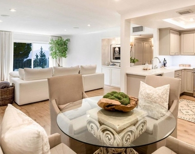 2385 Roscomare Road - Photo Thumbnail 7