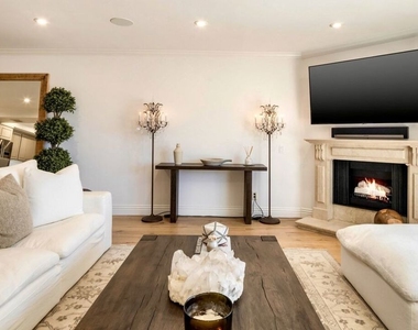2385 Roscomare Road - Photo Thumbnail 4