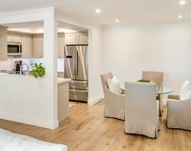 2385 Roscomare Road - Photo Thumbnail 5