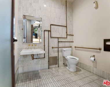 460 S Spring Street - Photo Thumbnail 29