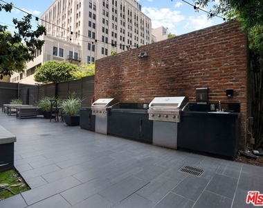 460 S Spring Street - Photo Thumbnail 24