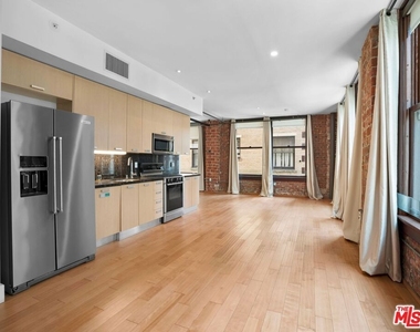 460 S Spring Street - Photo Thumbnail 5