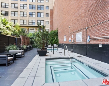 460 S Spring Street - Photo Thumbnail 22