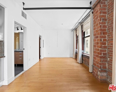 460 S Spring Street - Photo Thumbnail 8
