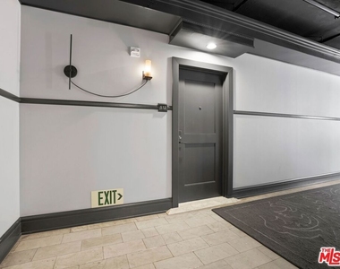 460 S Spring Street - Photo Thumbnail 18