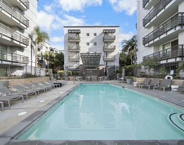 629 Traction Avenue - Photo Thumbnail 19