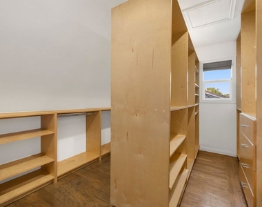 501 Cascada Way - Photo Thumbnail 9