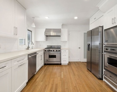 501 Cascada Way - Photo Thumbnail 2